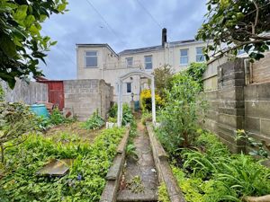 Photo 6- click for photo gallery